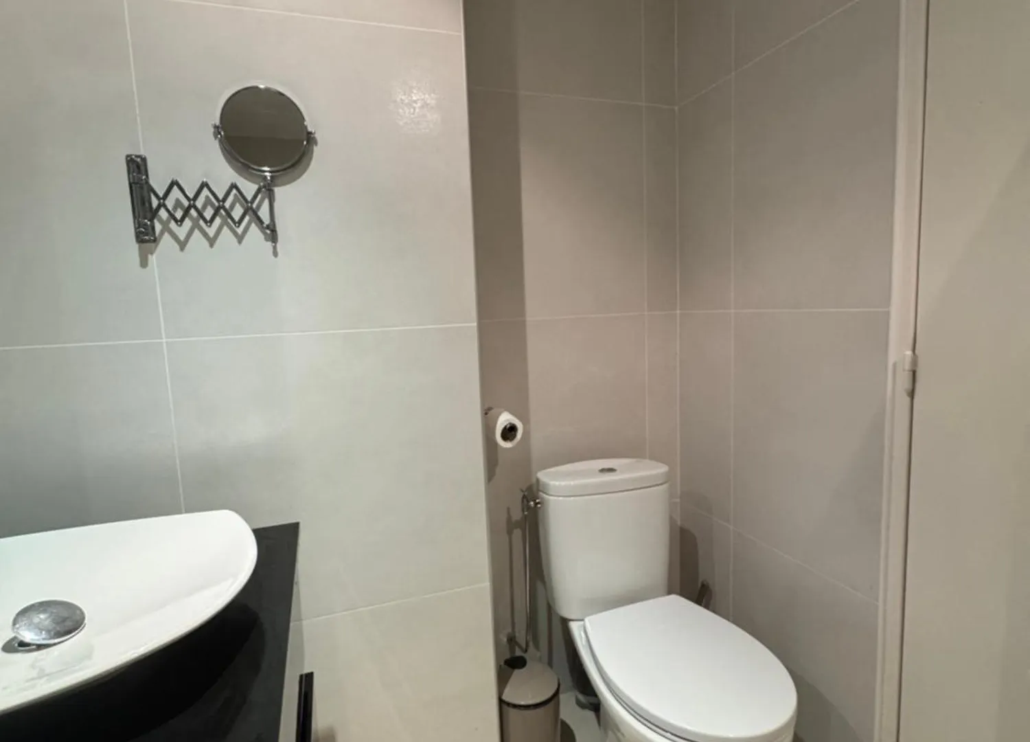90 M2 Palm Beach Apartment With 2 Balconies Very Stylish And Central Cannes